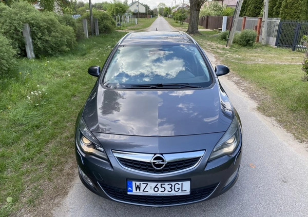 Opel Astra cena 19900 przebieg: 290000, rok produkcji 2011 z Łomianki małe 92